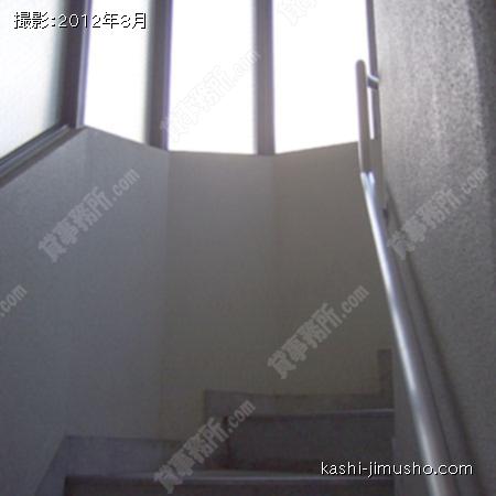 共用階段  