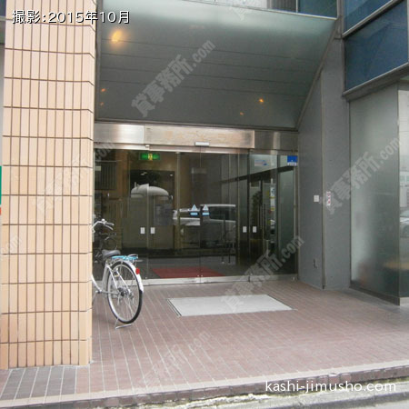 ビル入口 ビル入口