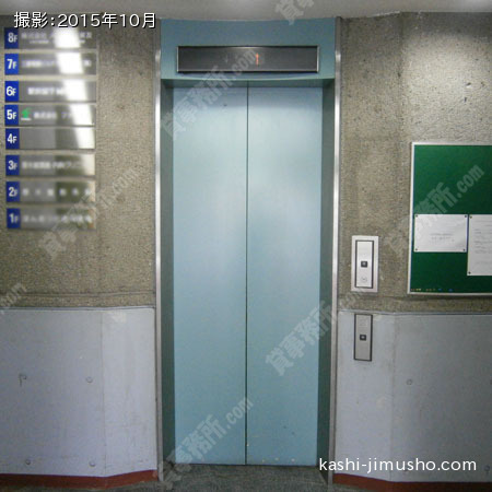 エレベーター前 エレベーター前