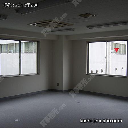 貸室内