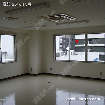 貸室内