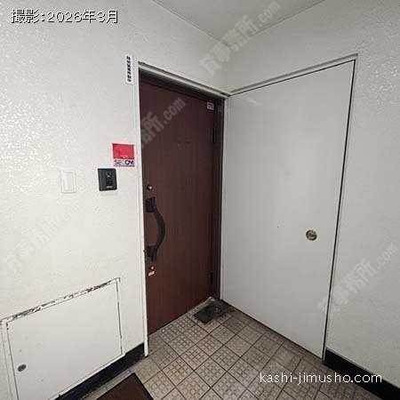貸室入口
