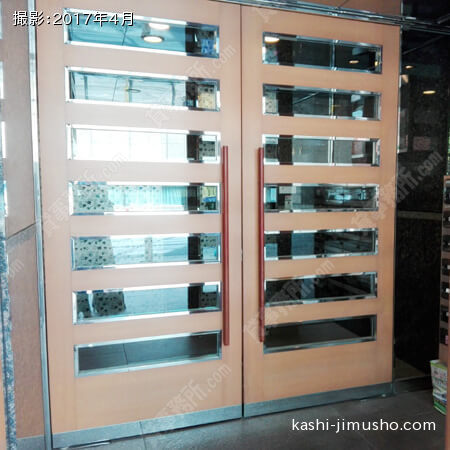 エントランス入口 エントランス入口