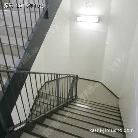 共用階段
