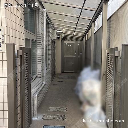 建物入口 建物入口