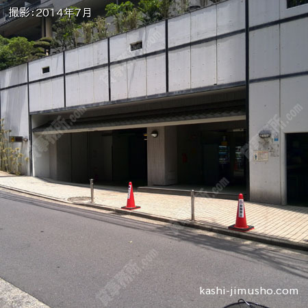ビル正面