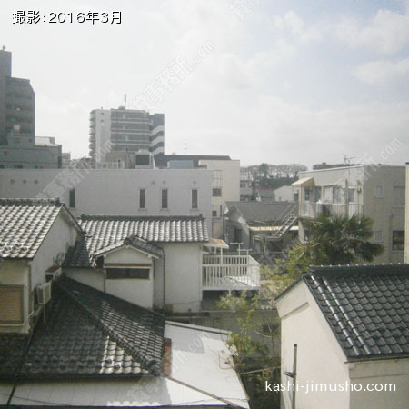 3階A号室貸室内窓からの景色②