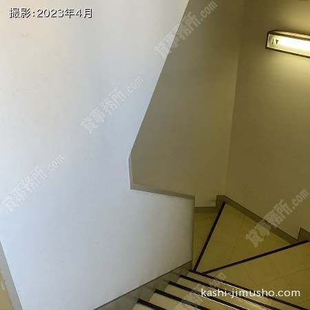 共用階段