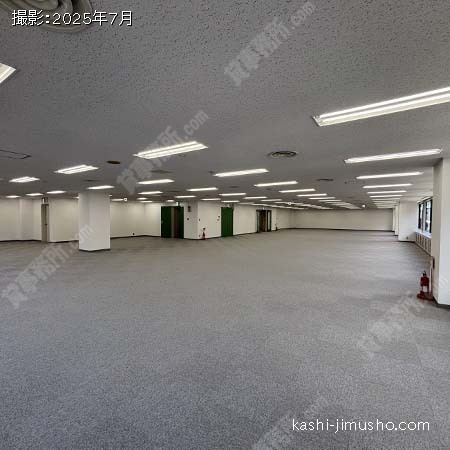 貸室内(8階)