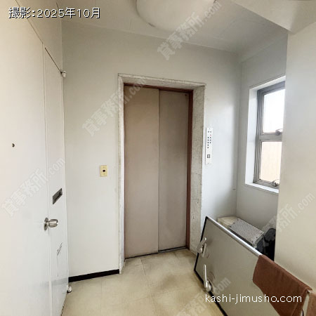 貸室階エレベーターホール 貸室階エレベーターホール