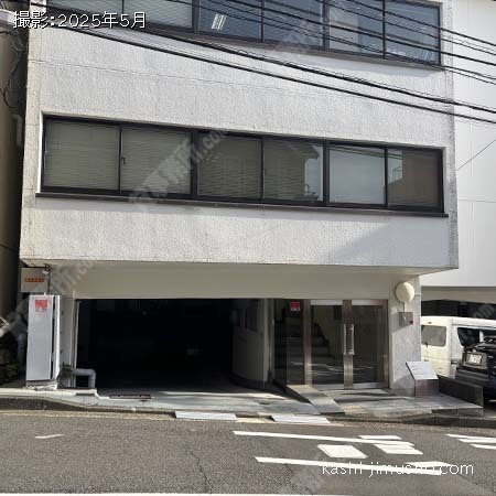 ビル前面