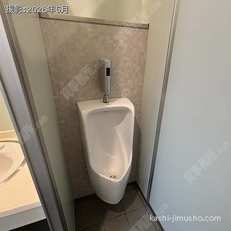 男性トイレ