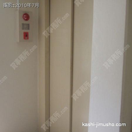 フロアエレベーター