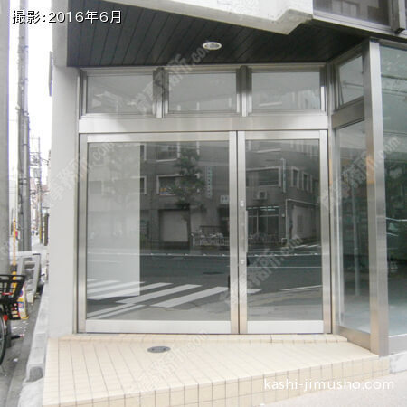 1階貸室入口