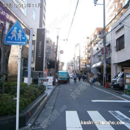 ビル前より 