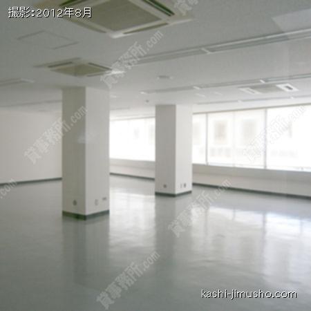 貸室内