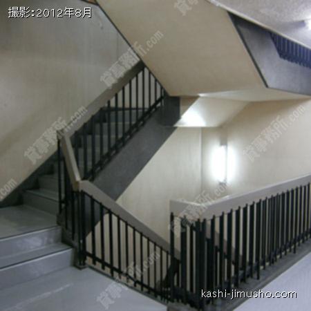 共用階段 