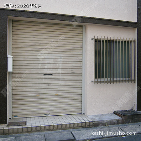 貸室入口(1階）