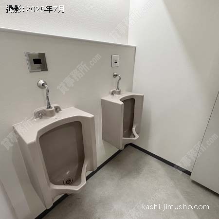 男性トイレ