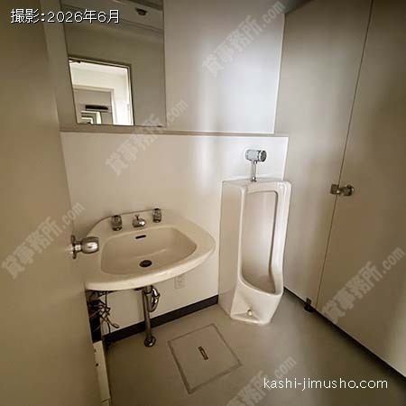 男性トイレ 男性トイレ