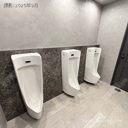 男性トイレ