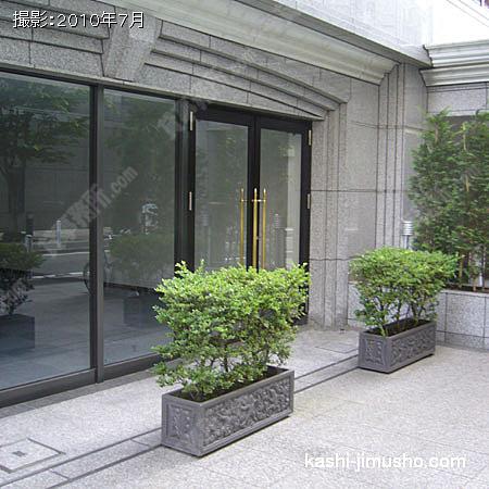 １階入口② 