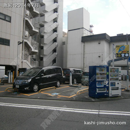 ビル前の時間貸駐車場 ビル前の時間貸駐車場