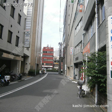 ビル前より ビル前より