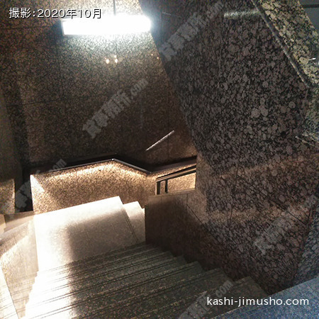 共用階段