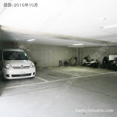 平面駐車場