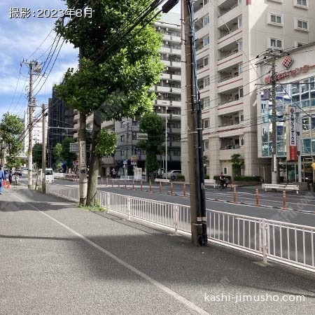 前面道路(新横浜通り)