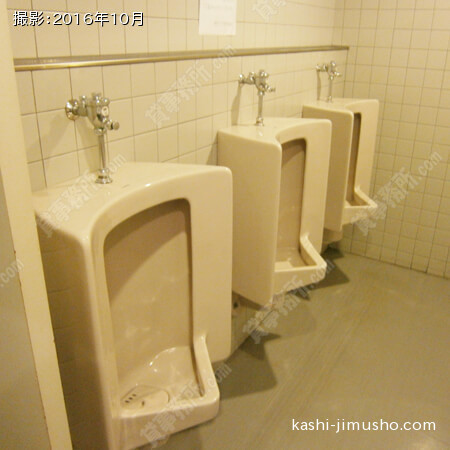 男性トイレ