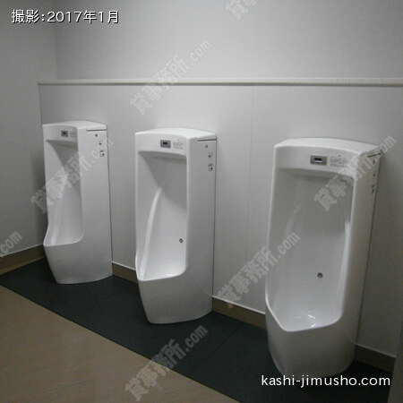 男性トイレ