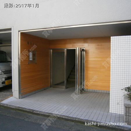 2か所ある入口