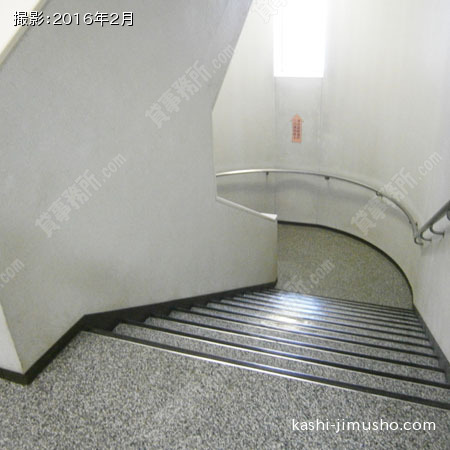 共用階段