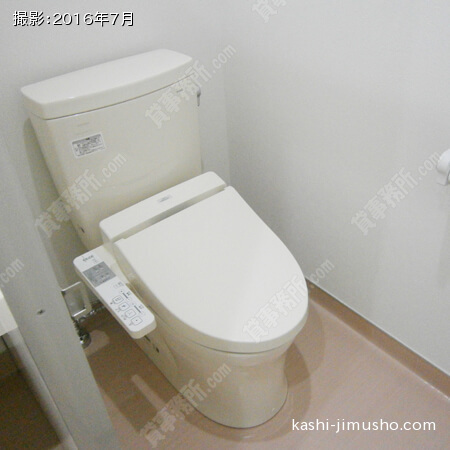 1階貸室内女性トイレ②
