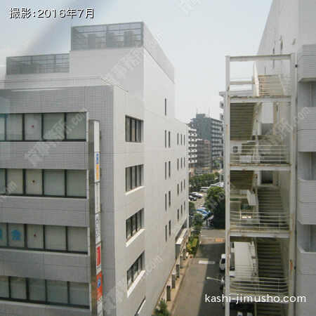 5階貸室内窓からの景色