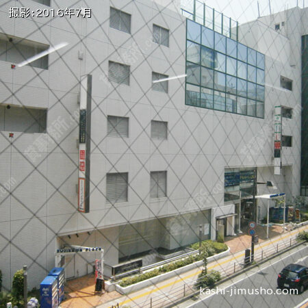 3階貸室内窓からの景色
