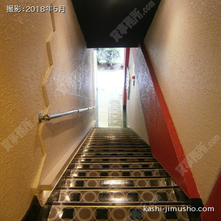 共用階段