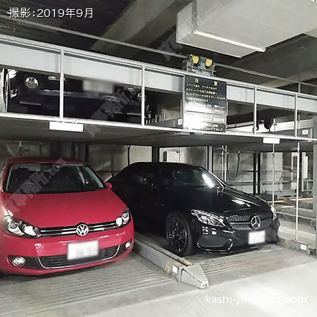 地下駐車場