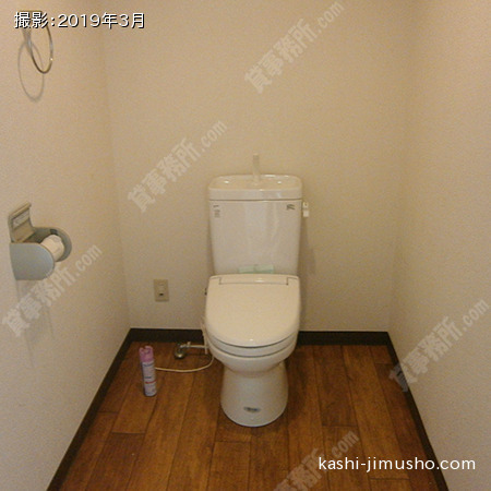 貸室内トイレ(B1階)
