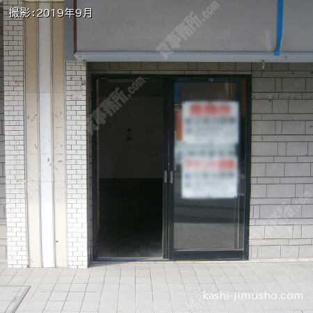 貸室入口(101号室)