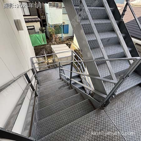 共用階段