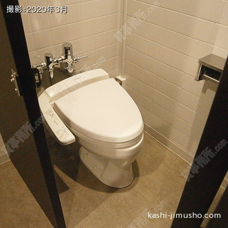男性トイレ