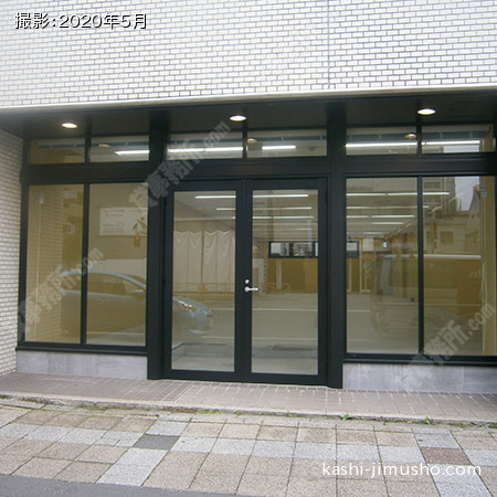 貸室入口(1階）