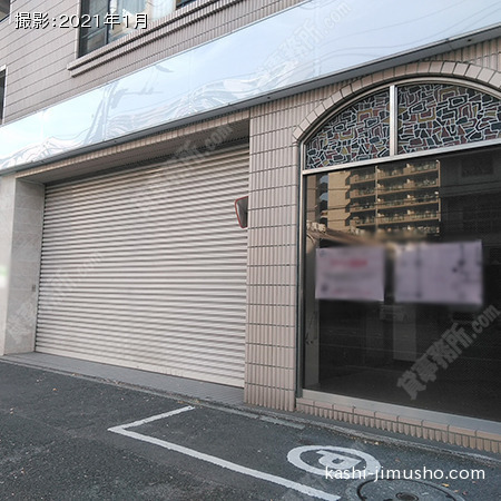 貸室入口(1階）