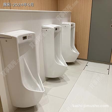 男性トイレ