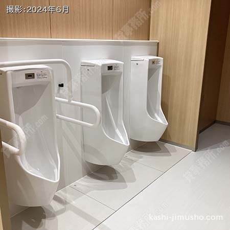 男性トイレ