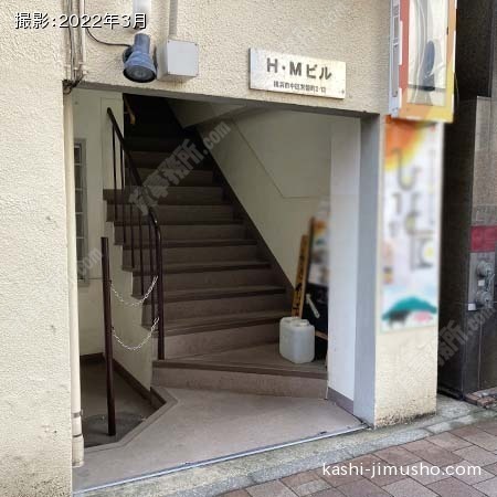 ビル入口