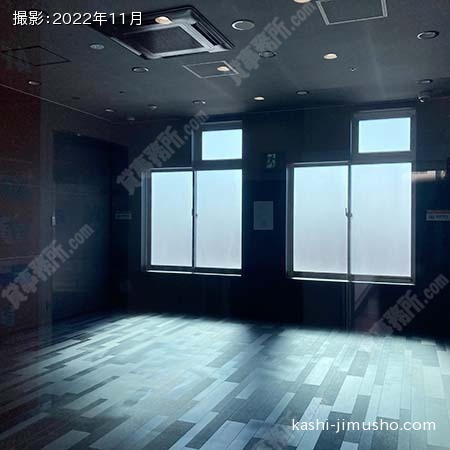 貸室内(4階※ガラス越し)